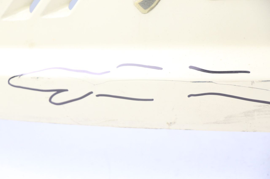 photo de PARAFANGO POSTERIORE DESTRO SYM FIDDLE 2 50 (2008 - 2013)