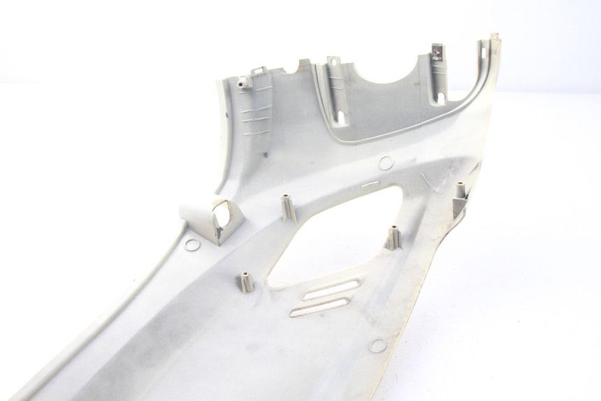 photo de PARAFANGO POSTERIORE DESTRO SYM FIDDLE 2 50 (2008 - 2013)