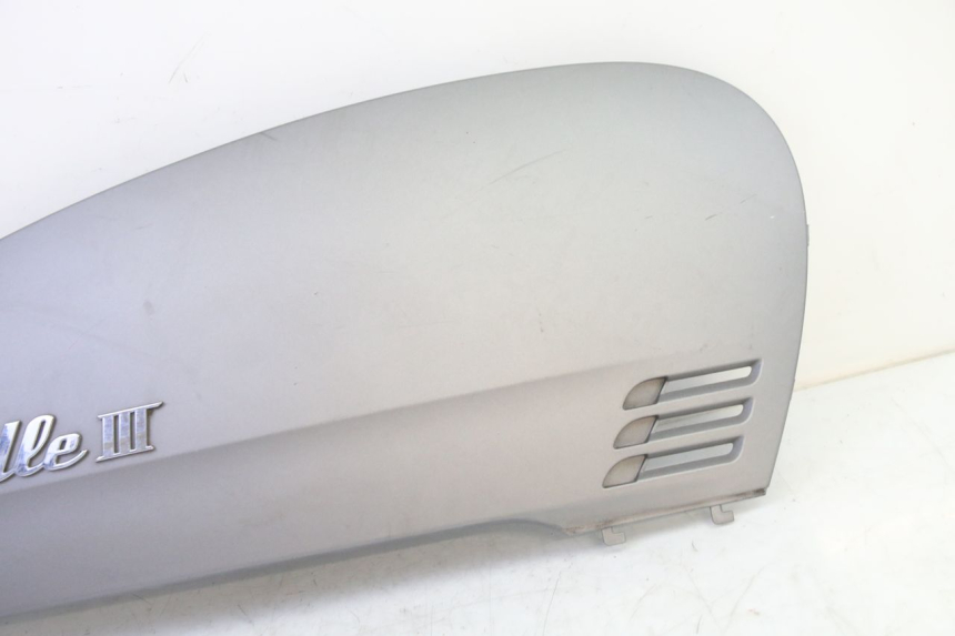 photo de PARAFANGO POSTERIORE DESTRO SYM FIDDLE 3 III 125 (2014 - 2020) - Zoom sullo stato d'uso