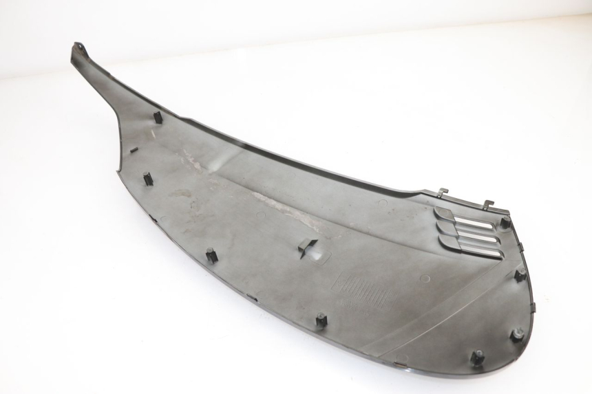 photo de PARAFANGO POSTERIORE DESTRO SYM FIDDLE 3 III 50 (2014 - 2020)