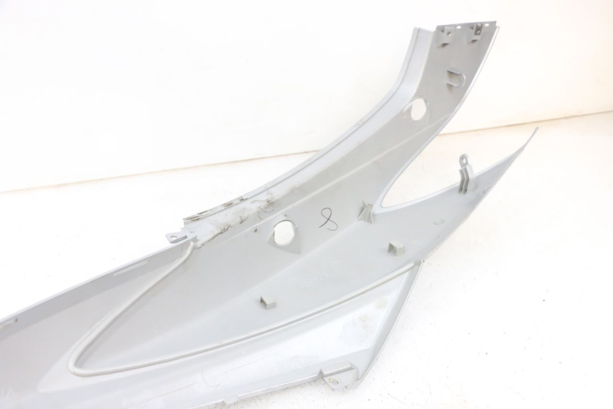 photo de CARENA POSTERIORE DESTRA MBK FLAME X 125 (2007 - 2016) - Zoom sullo stato d'uso