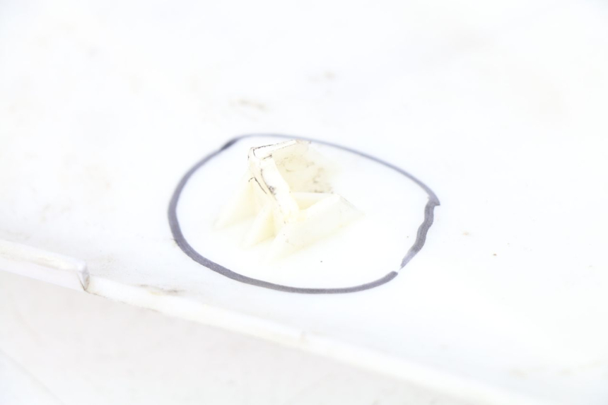 photo de PARAFANGO POSTERIORE DESTRO PIAGGIO FLY 100 (2006 - 2010)