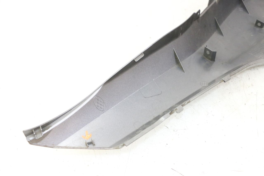 photo de CARENA POSTERIORE DESTRA HONDA FORZA ABS 300 (2013 - 2019)