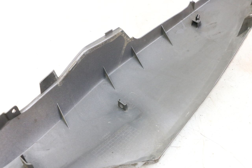 photo de CARENA POSTERIORE DESTRA HONDA FORZA ABS 300 (2013 - 2019)
