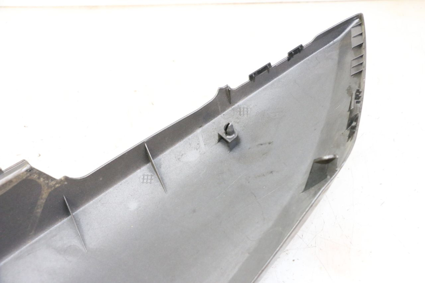 photo de CARENA POSTERIORE DESTRA HONDA FORZA ABS 300 (2013 - 2019)