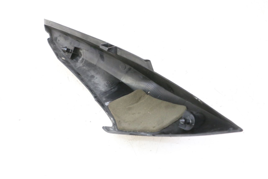 photo de CARENA POSTERIORE DESTRA YAMAHA FZ6 FAZER S2 600 (2007 - 2011)