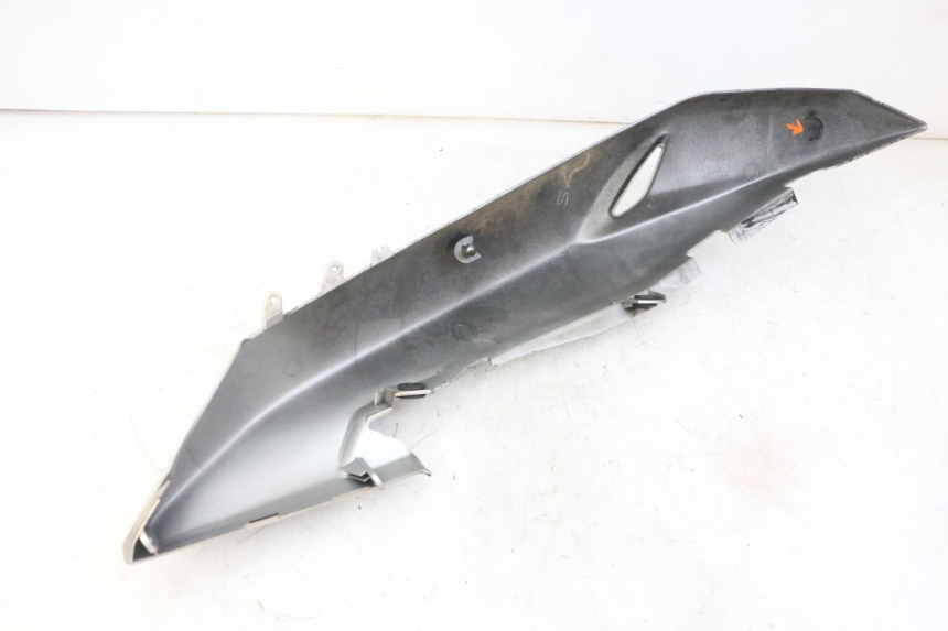 photo de CARENA POSTERIORE DESTRA SUZUKI GS GSE 500 (2001 - 2003)