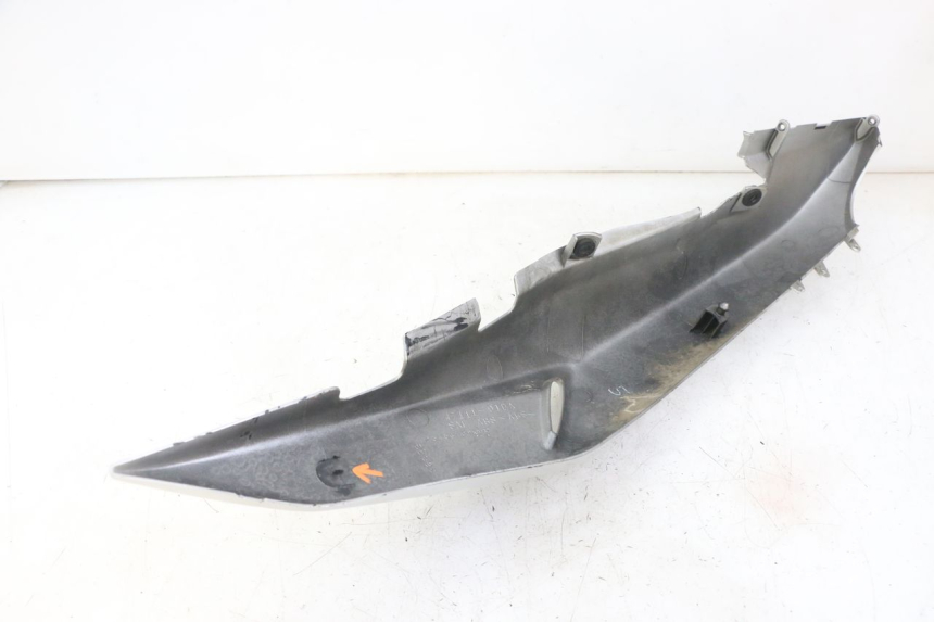 photo de CARENA POSTERIORE DESTRA SUZUKI GS GSE 500 (2001 - 2003)