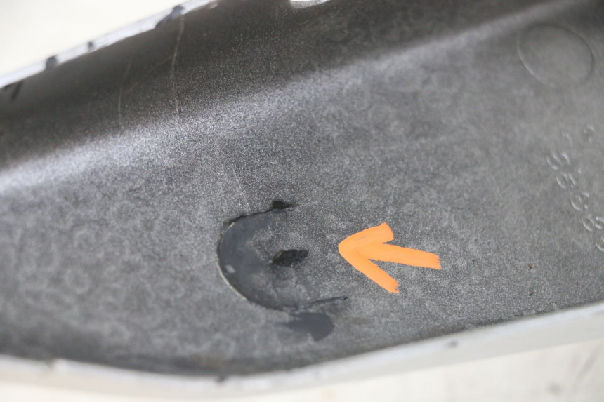 photo de CARENA POSTERIORE DESTRA SUZUKI GS GSE 500 (2001 - 2003)