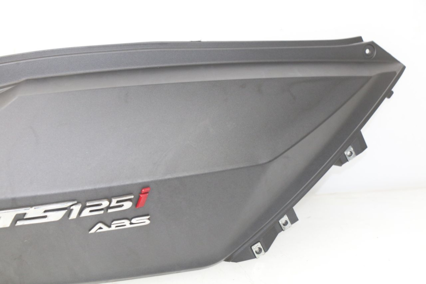photo de PARAFANGO POSTERIORE DESTRO SYM GTS EFI ABS 125 (2012 - 2016)