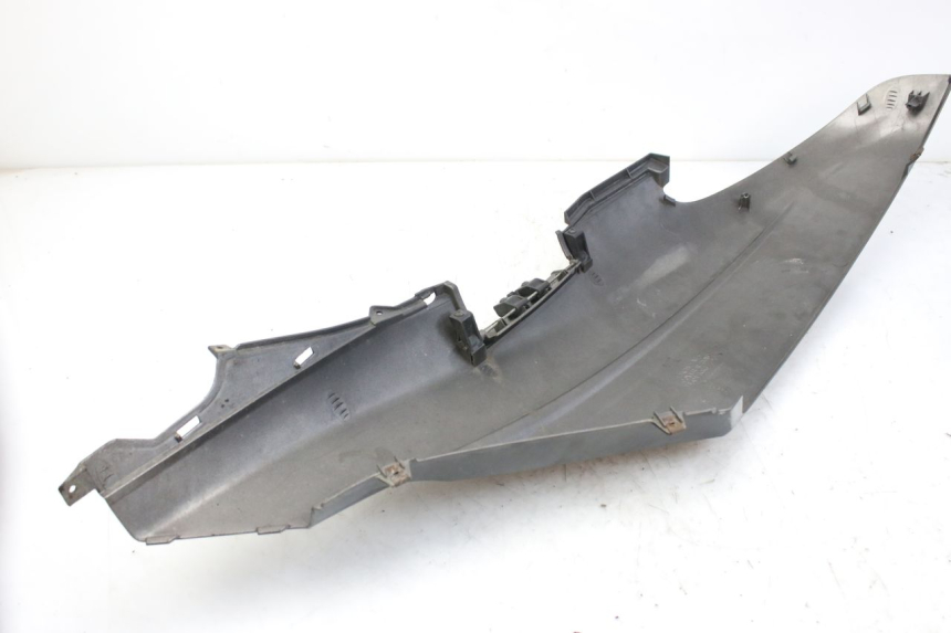 photo de PARAFANGO POSTERIORE DESTRO HONDA FES S-WING SWING ABS 125 (2007 - 2015)