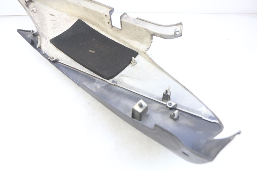 photo de PARAFANGO POSTERIORE DESTRO HONDA FJS SILVERWING SILVER WING 400 (2009 - 2016)