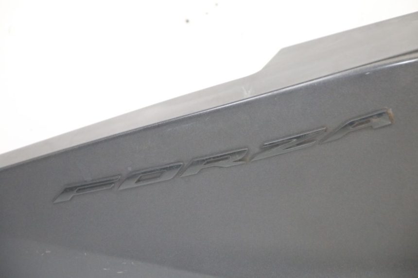 photo de CARENA POSTERIORE DESTRA HONDA FORZA 125 (2021 - 2025)