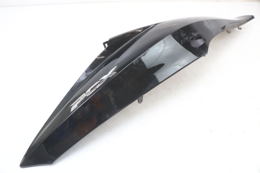 photo de CARENA POSTERIORE DESTRA HONDA PCX (JF28) 125 (2009 - 2011)