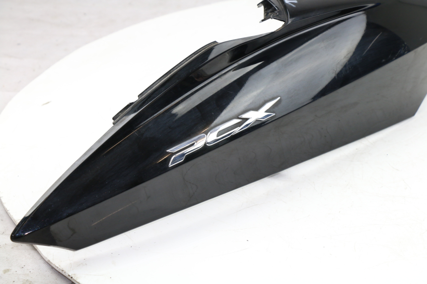 photo de PARAFANGO POSTERIORE DESTRO HONDA PCX (JF47) 125 (2012 - 2013)