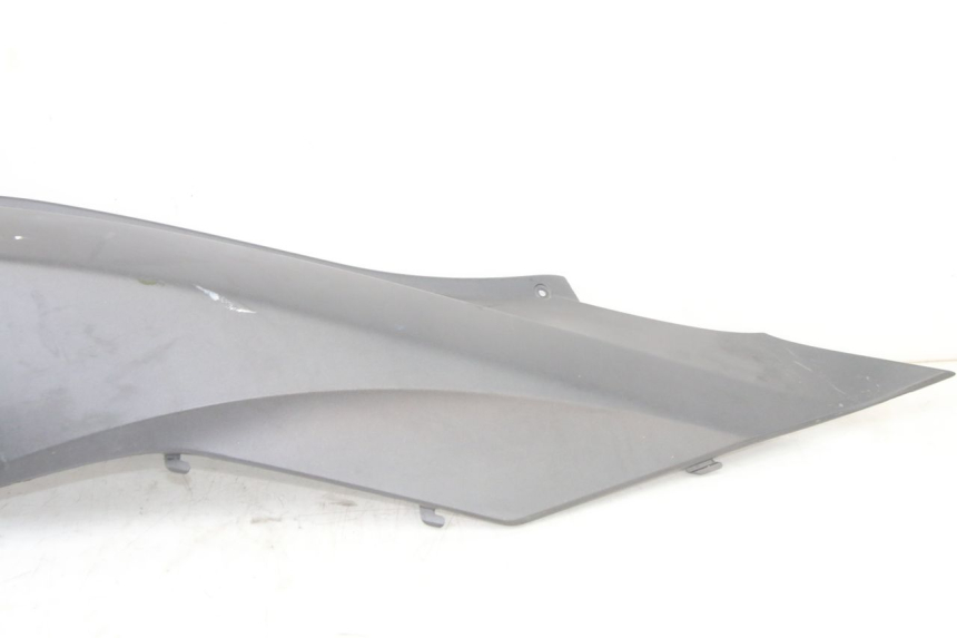 photo de CARENA POSTERIORE DESTRA HONDA PCX (JF57/JF64) 125 (2014 - 2018)