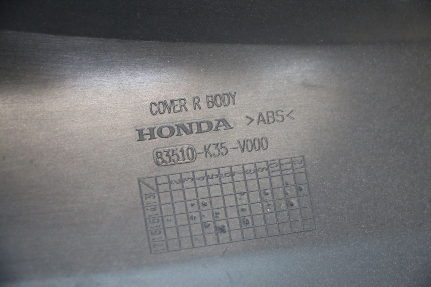 photo de CARENA POSTERIORE DESTRA HONDA PCX (JF57/JF64) 125 (2014 - 2018)