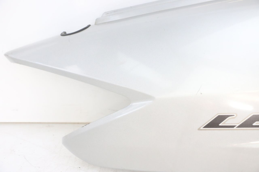 photo de CARENA POSTERIORE DESTRA HONDA SCV LEAD 100 (2003 - 2007)