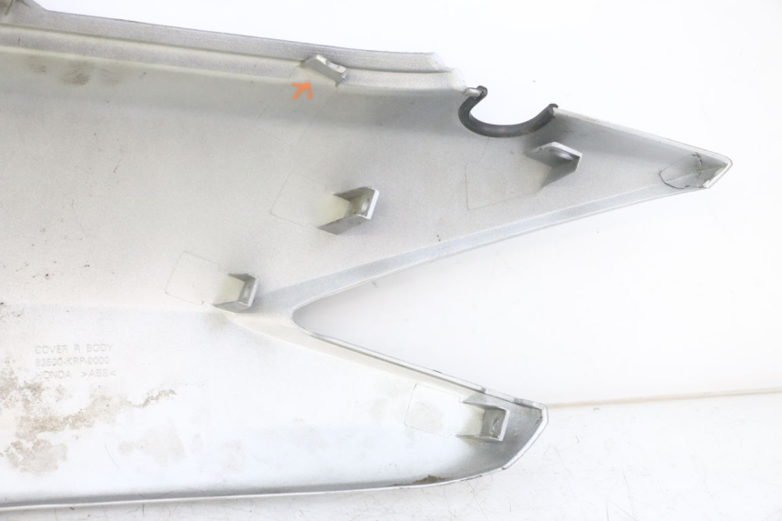 photo de CARENA POSTERIORE DESTRA HONDA SCV LEAD 100 (2003 - 2007)