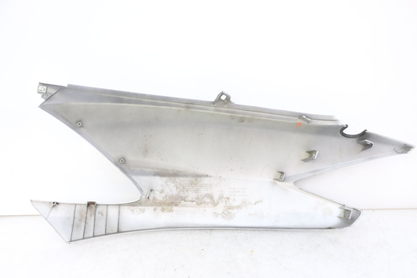 photo de CARENA POSTERIORE DESTRA HONDA SCV LEAD 100 (2003 - 2007)