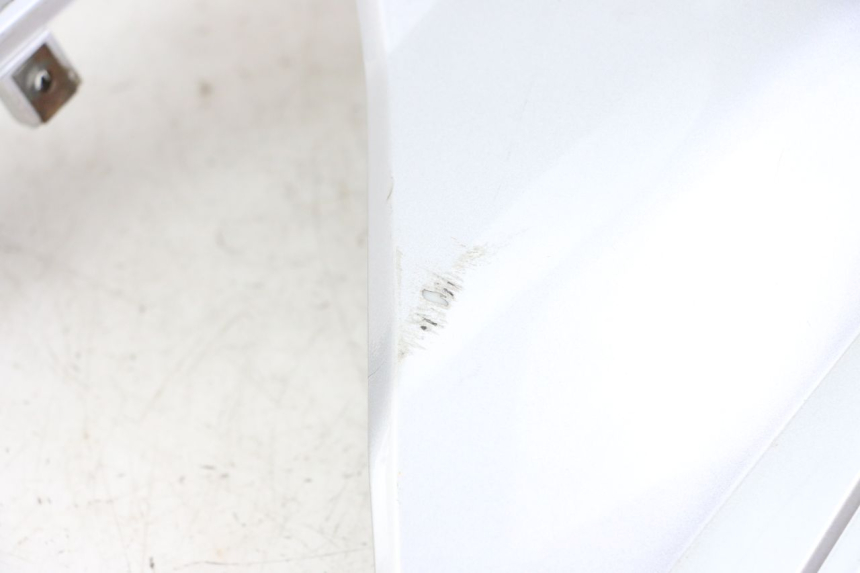 photo de CARENA POSTERIORE DESTRA HONDA SCV LEAD 100 (2003 - 2007)