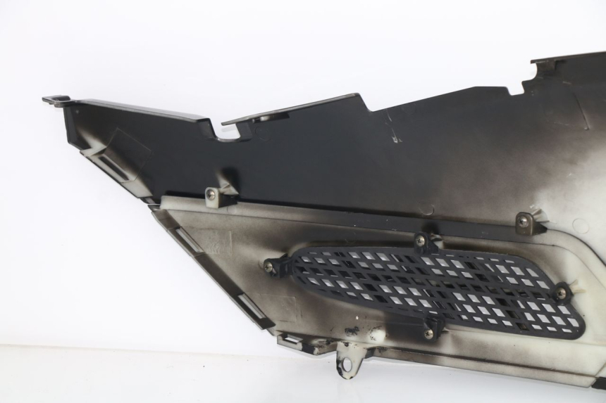 photo de PARAFANGO POSTERIORE DESTRO JONWAY AZTRAL 125 (2008 - 2017)