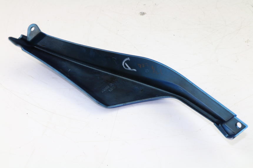photo de CARENA POSTERIORE DESTRA KAWASAKI VERSYS ABS 650 (2006 - 2010)