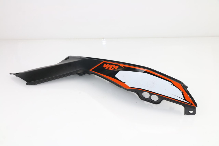 photo de PARAFANGO POSTERIORE DESTRO KTM DUKE ABS 125 (2011 - 2016)