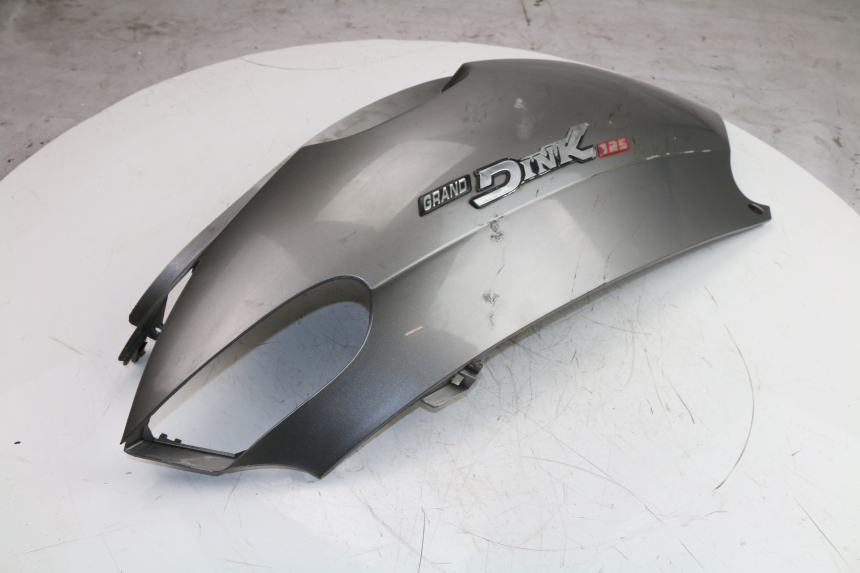 photo de PARAFANGO POSTERIORE DESTRO KYMCO GRAND DINK 125 (2002 - 2007)