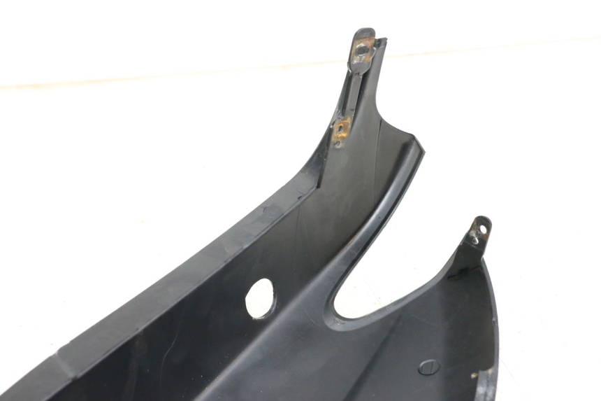 photo de PARAFANGO POSTERIORE DESTRO MBK OVETTO ONE 2T 50 (2013 - 2017)