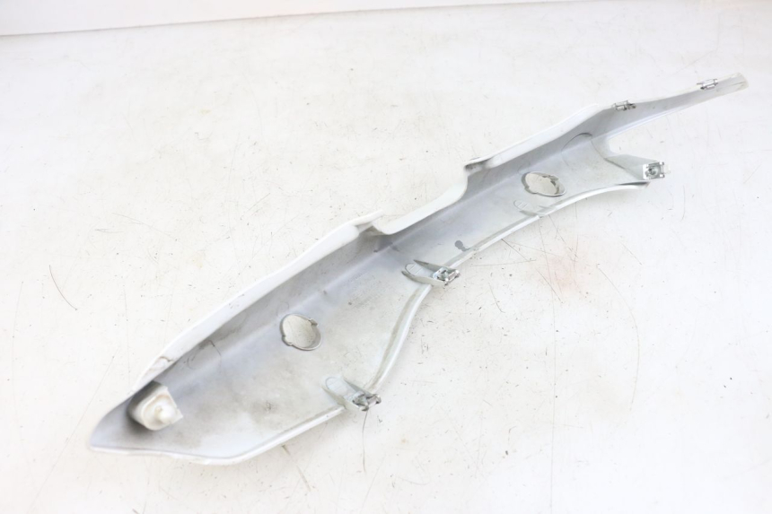 photo de CARENA POSTERIORE DESTRA MOTO GUZZI NORGE 8V GT 1200 (2011 - 2016)