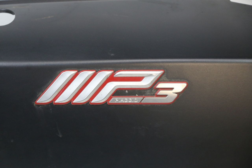 photo de CARENA POSTERIORE DESTRA PIAGGIO MP3 HPE 350 (2018 - 2020)
