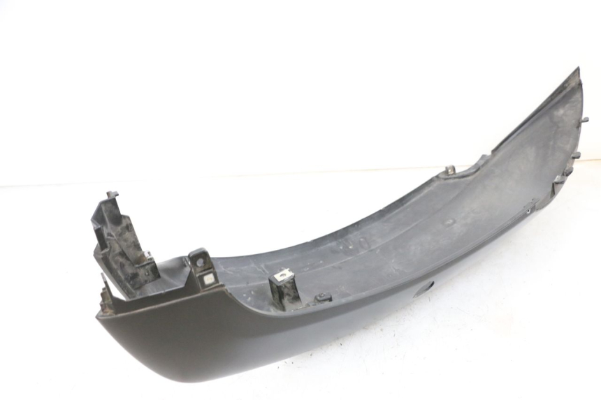 photo de CARENA POSTERIORE DESTRA PIAGGIO MP3 HPE 350 (2018 - 2020) - Dettaglio del componente