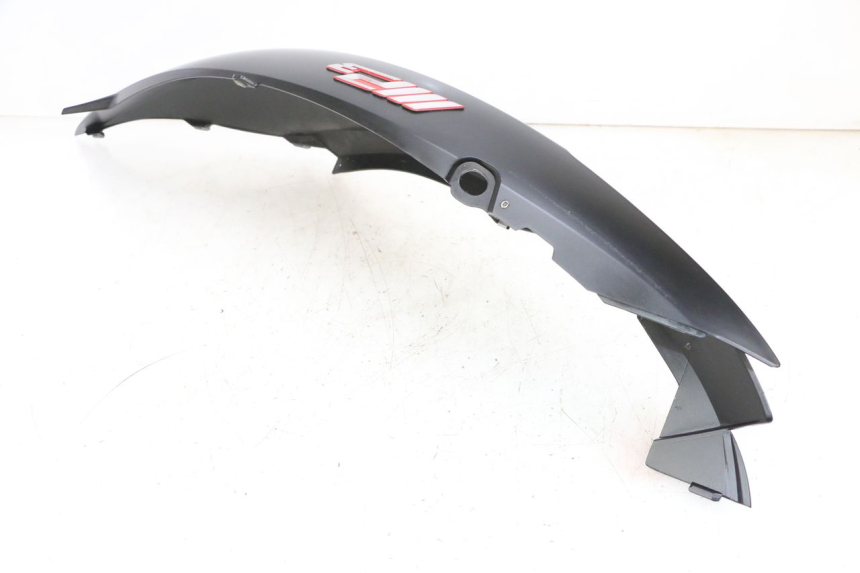 photo de CARENA POSTERIORE DESTRA PIAGGIO MP3 HPE 300 (2019 - 2026) - Stato della superficie e materiale