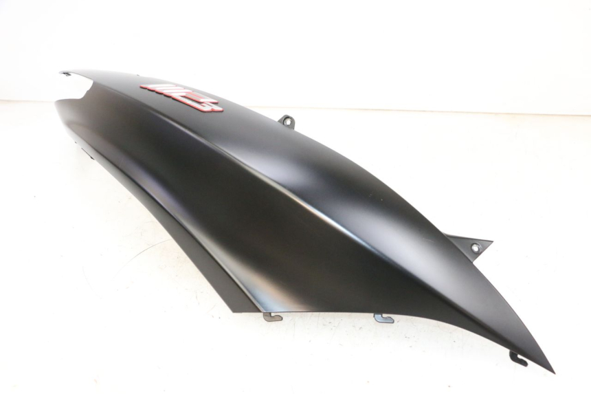 photo de CARENA POSTERIORE DESTRA PIAGGIO MP3 HPE 300 (2019 - 2026) - Marcature e riferimenti originali