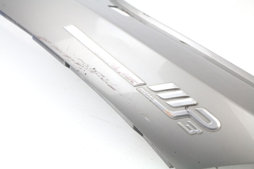photo de FLANC POSTERIORE DESTRO PIAGGIO MP3 LT 400 (2007 - 2012)