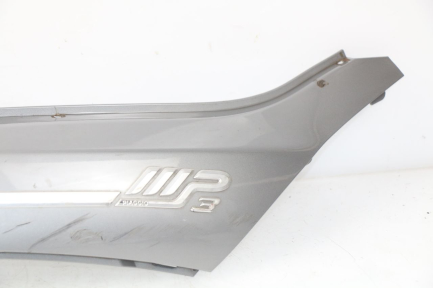 photo de FLANC POSTERIORE DESTRO PIAGGIO MP3 LT 400 (2007 - 2012)