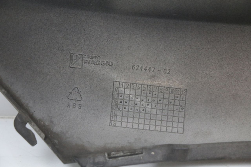 photo de FLANC POSTERIORE DESTRO PIAGGIO MP3 LT 400 (2007 - 2012)