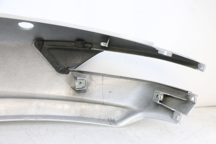 photo de PARAFANGO POSTERIORE DESTRO PIAGGIO MP3 500 (2014 - 2016)