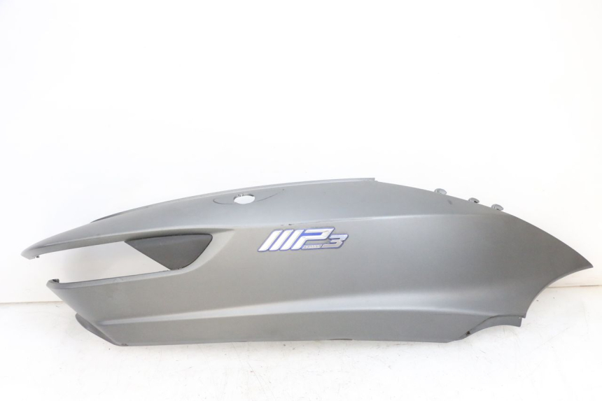 photo de CARENA POSTERIORE DESTRA PIAGGIO MP3 500 (2016 - 2018) - Vista principale