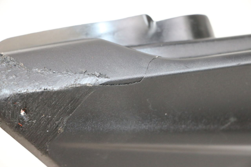 photo de CARENA POSTERIORE DESTRA YAMAHA MT-07 MT07 ABS 700 (2018 - 2020) - Zoom sullo stato d'uso