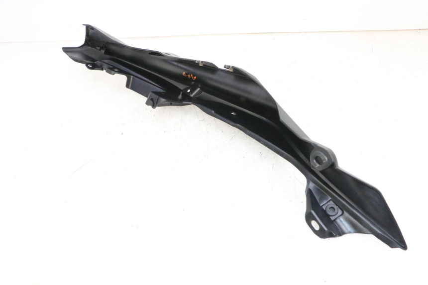 photo de CARENA POSTERIORE DESTRA YAMAHA MT-07 MT07 ABS 700 (2018 - 2020) - Dettagli dei punti di fissaggio