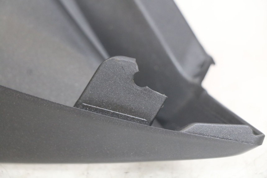 photo de PARAFANGO POSTERIORE DESTRO YAMAHA MT ABS 125 (2014 - 2018)