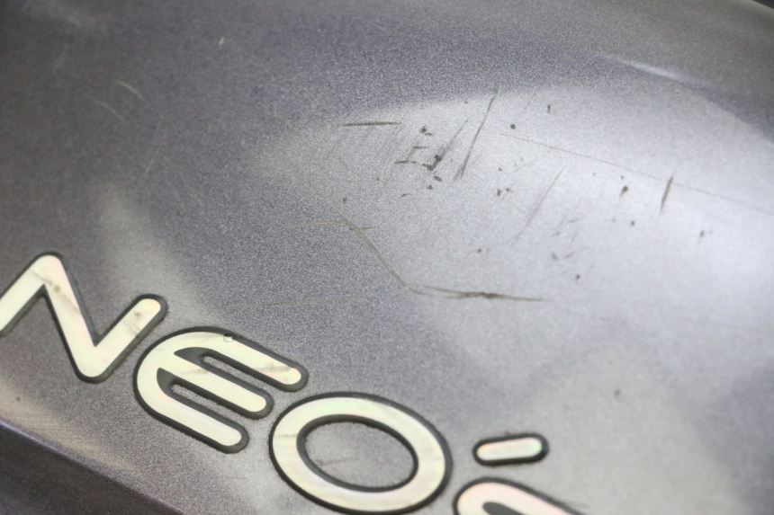 photo de CARENA POSTERIORE DESTRA YAMAHA NEO'S NEOS 2T 50 (1998 - 2007) - Dettagli dei punti di fissaggio