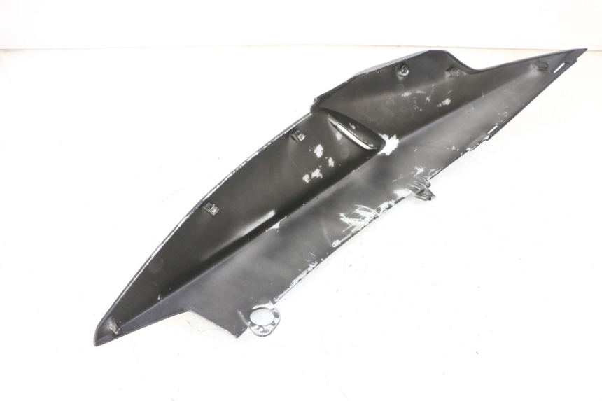 photo de CARENA POSTERIORE DESTRA PIAGGIO NEW TYPHOON 50 (2018 - 2021) - Zoom sullo stato d'uso