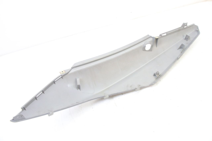 photo de CARENA POSTERIORE DESTRA SYM ORBIT III 3 4T 50 (2021 - 2025)