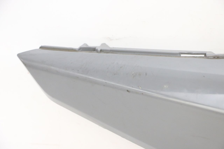 photo de CARENA POSTERIORE DESTRA SYM ORBIT III 3 4T 50 (2021 - 2025) - Ispezione visiva dettagliata