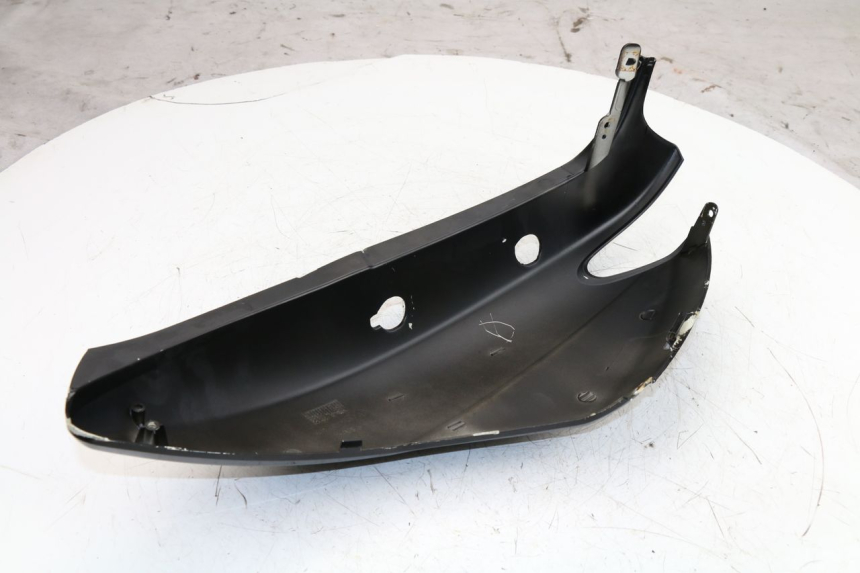 photo de PARAFANGO POSTERIORE DESTRO MBK OVETTO ONE 2T 50 (2013 - 2017)