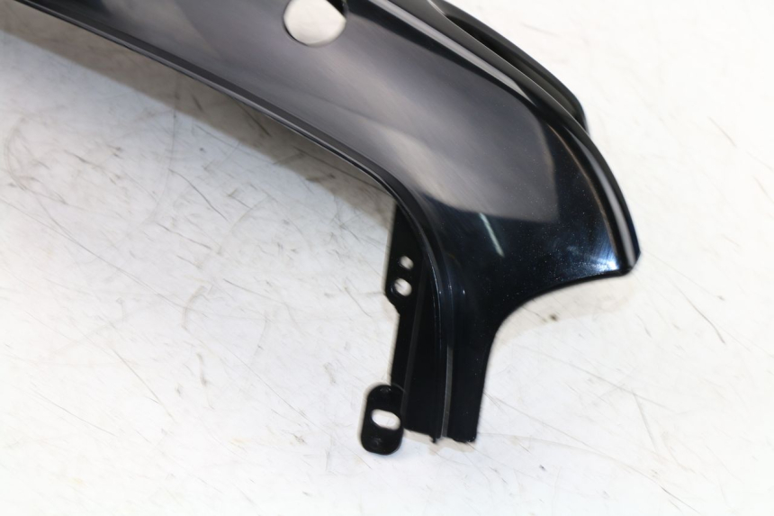 photo de PARAFANGO POSTERIORE DESTRO MBK OVETTO ONE 2T 50 (2013 - 2017)