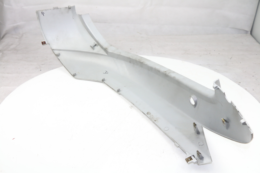 photo de PARAFANGO POSTERIORE DESTRO KYMCO PEOPLE S 125 (2000 - 2008)